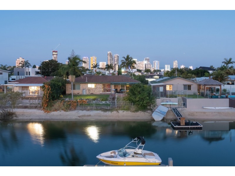 120 Rio Vista Boulevard, Broadbeach Waters QLD 4218