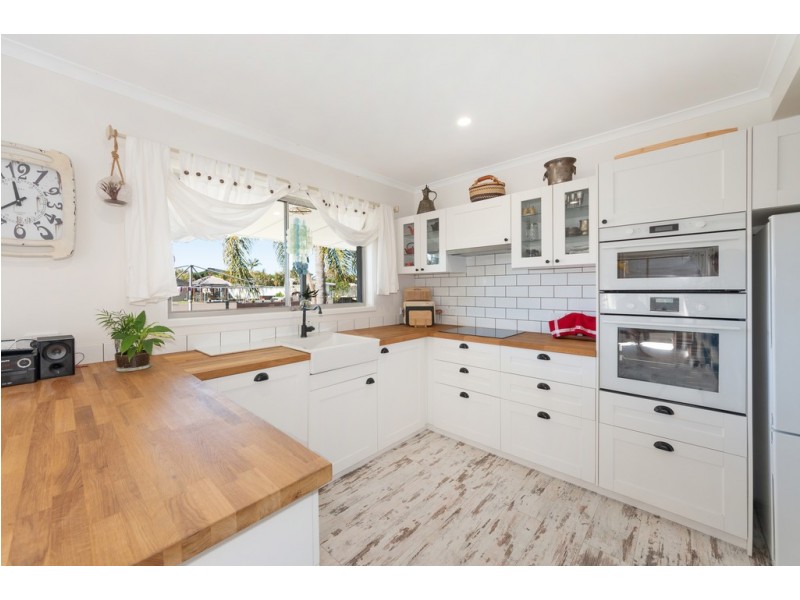 120 Rio Vista Boulevard, Broadbeach Waters QLD 4218