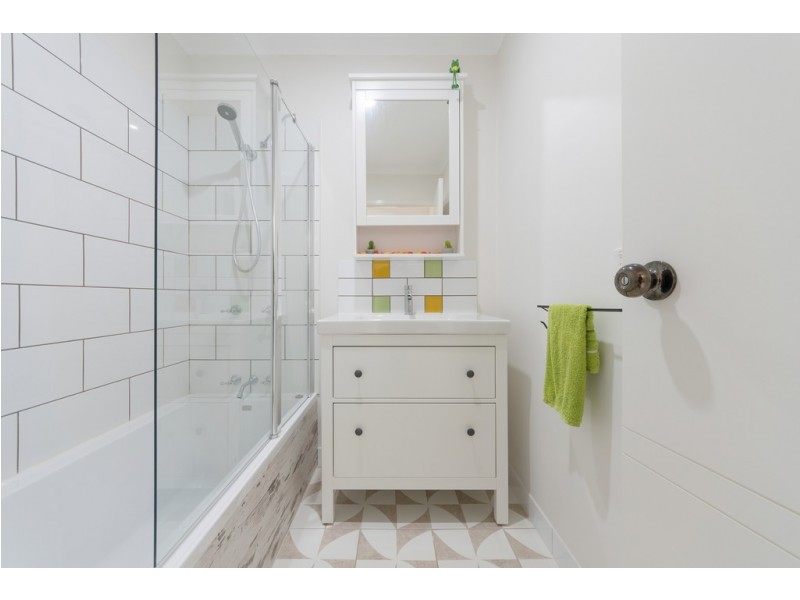 120 Rio Vista Boulevard, Broadbeach Waters QLD 4218