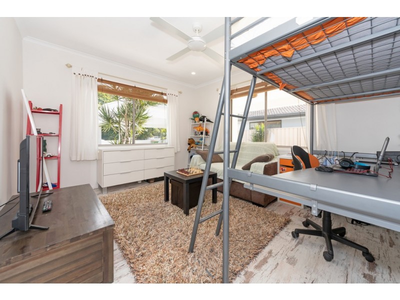 120 Rio Vista Boulevard, Broadbeach Waters QLD 4218