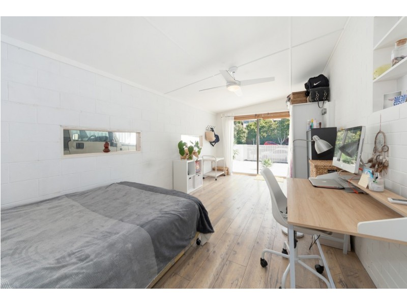 120 Rio Vista Boulevard, Broadbeach Waters QLD 4218