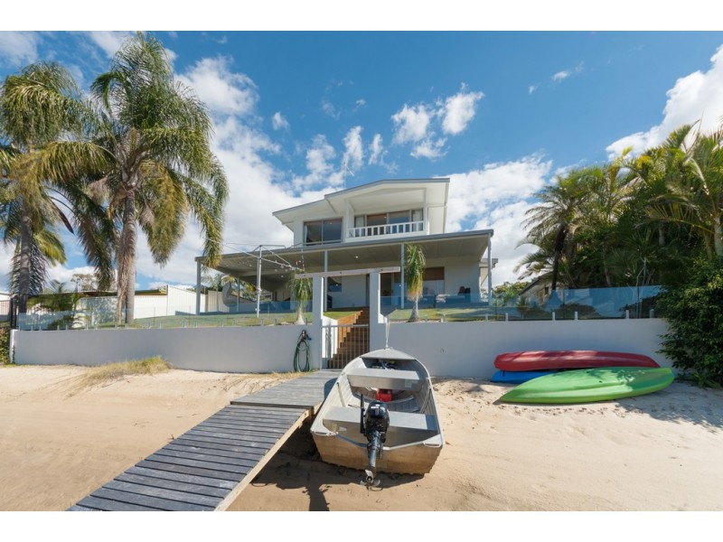 120 Rio Vista Boulevard, Broadbeach Waters QLD 4218