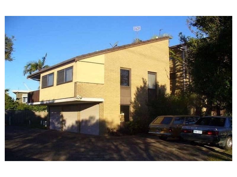10/18 Sunshine Boulevard, Broadbeach Waters QLD 4218