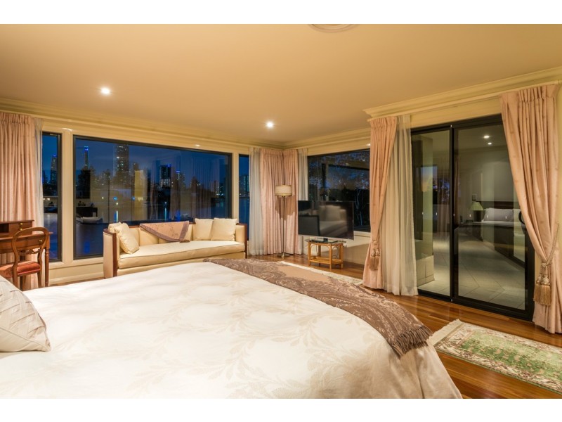 57-59 Monaco Street, Broadbeach Waters QLD 4218