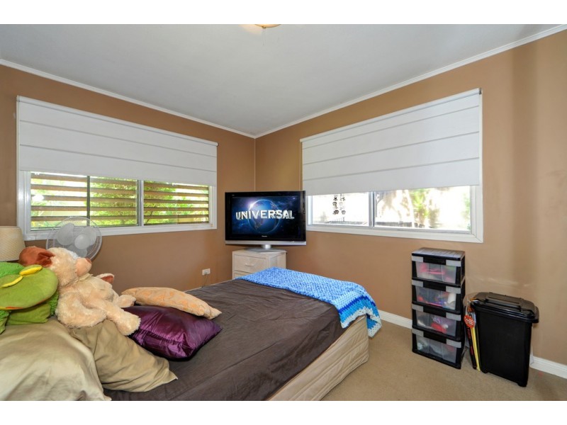 6 Palmetto Court, Broadbeach Waters QLD 4218