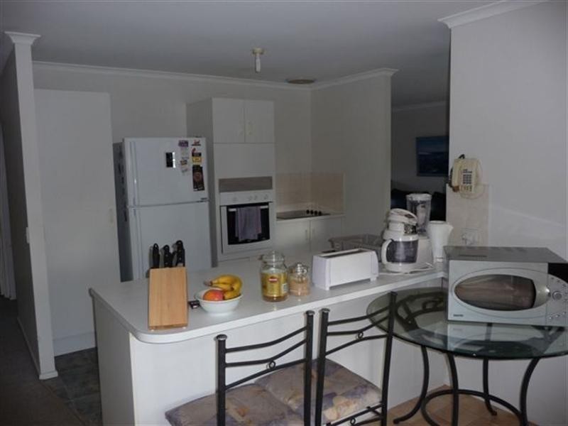 13 Capiten Court, Varsity Lakes QLD 4227