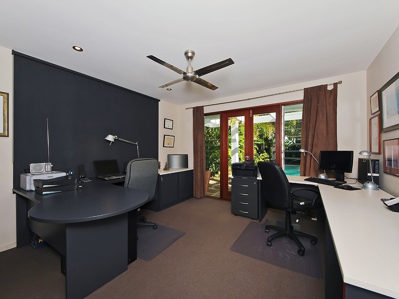 7 Tain Court, Sorrento QLD 4217