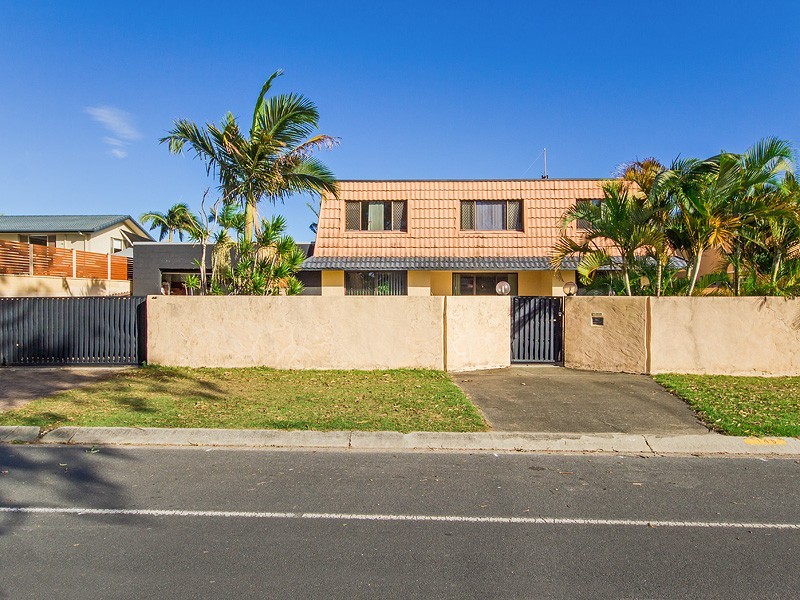 145 Rio Vista Blvd, Broadbeach Waters QLD 4218