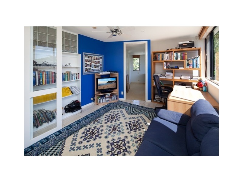 2/8 First Avenue, Broadbeach QLD 4218