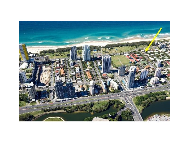 4 ‘Oceanis’ 4 Alexander Avenue, Broadbeach QLD 4218