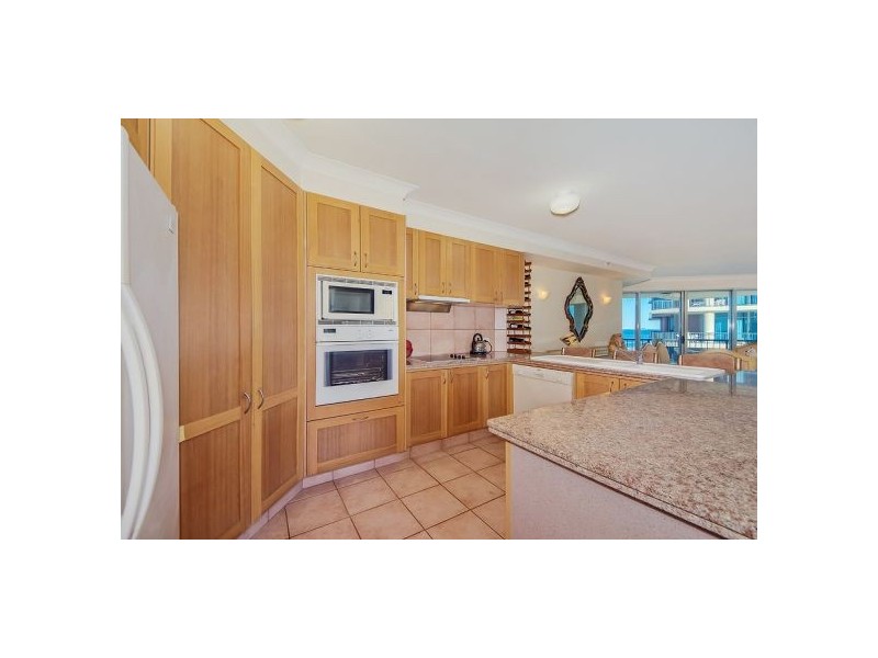 43 ‘Oceana on Broadbeach’ 100 Old Burleigh Road, Broadbeach QLD 4218