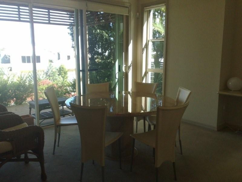 6117 Badon Village, Benowa QLD 4217