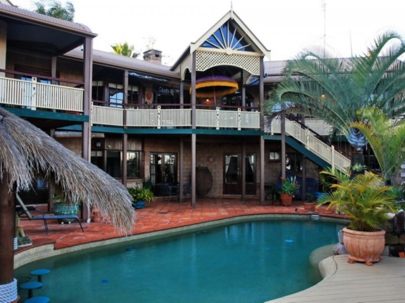 27 Amethyst Ct, Carrara QLD 4211