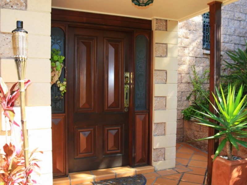 27 Amethyst Ct, Carrara QLD 4211