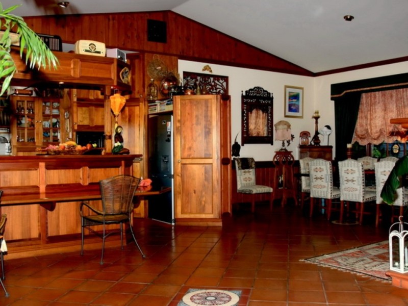 27 Amethyst Ct, Carrara QLD 4211