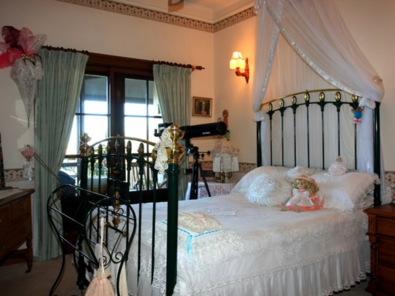 27 Amethyst Ct, Carrara QLD 4211