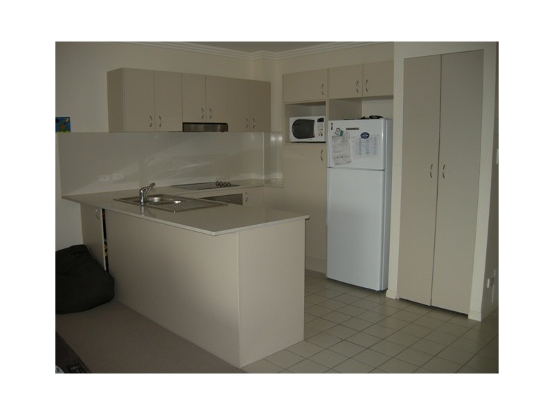 21/6-10 Rose Street, Southport QLD 4215