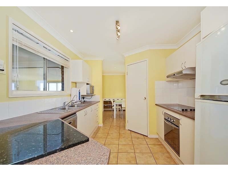 12 Zane Street, Molendinar QLD 4214