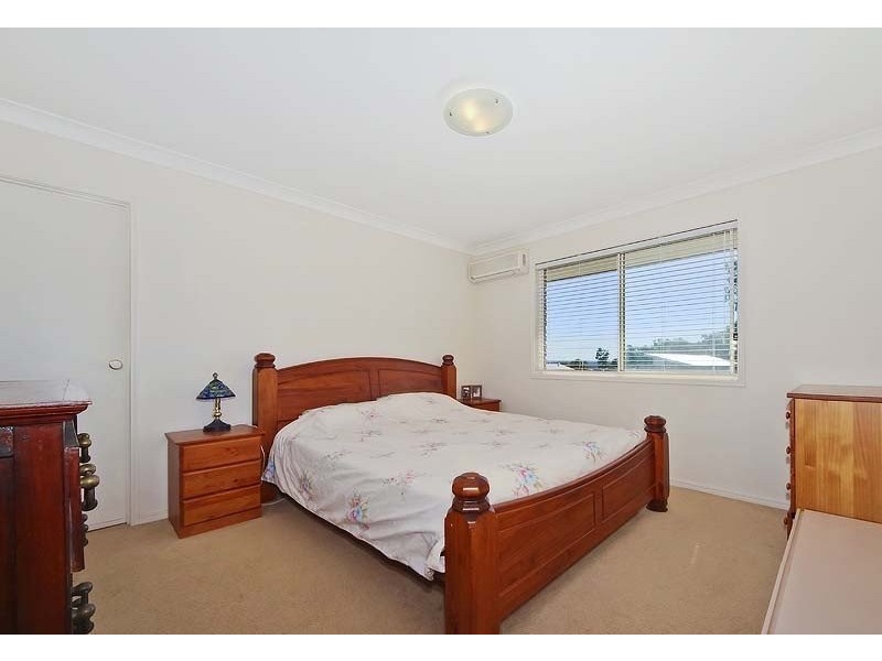 12 Zane Street, Molendinar QLD 4214