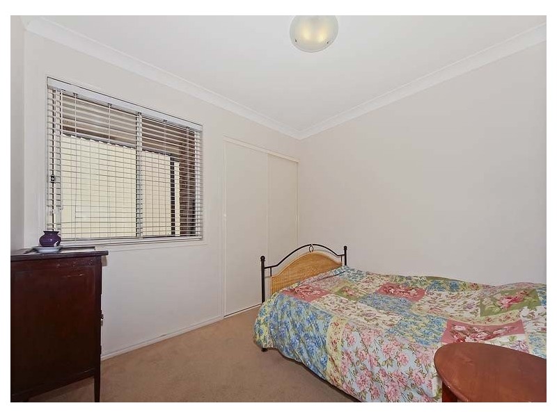 12 Zane Street, Molendinar QLD 4214