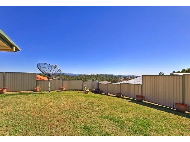 12 Zane Street, Molendinar QLD 4214