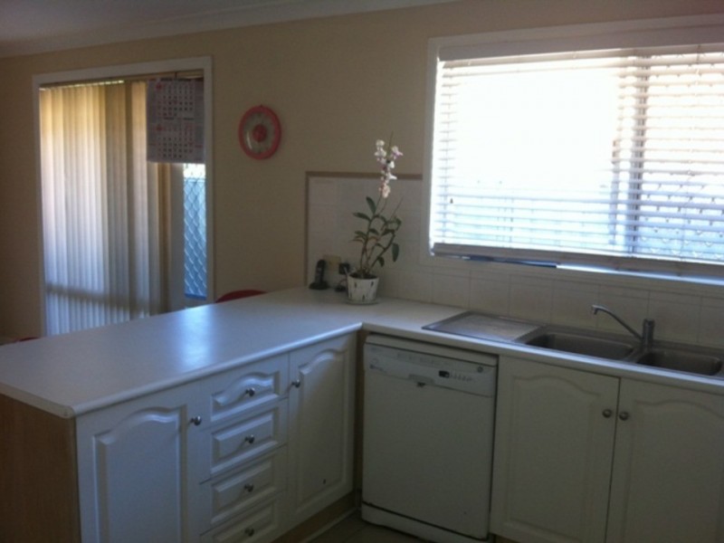 16 Cotlew Street, Southport QLD 4215