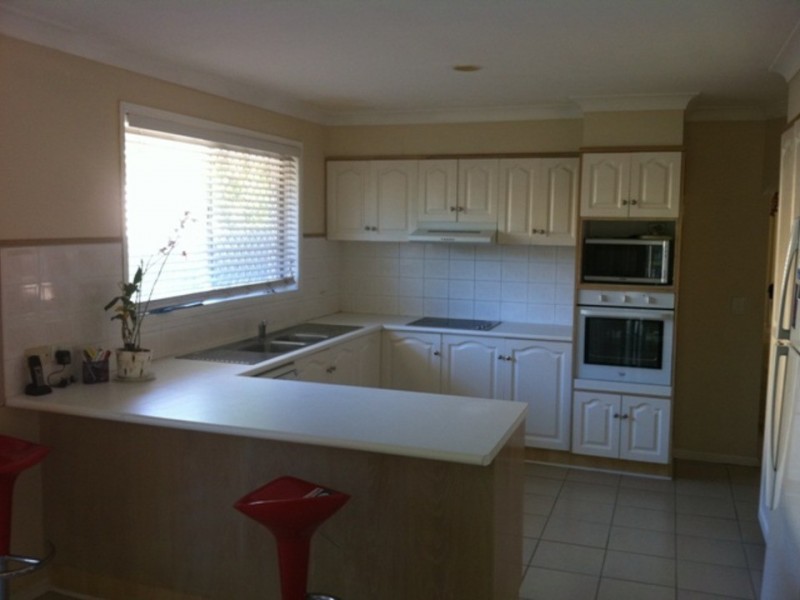 16 Cotlew Street, Southport QLD 4215