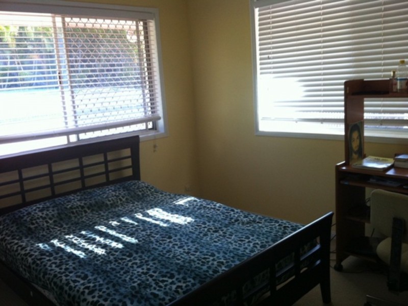 16 Cotlew Street, Southport QLD 4215