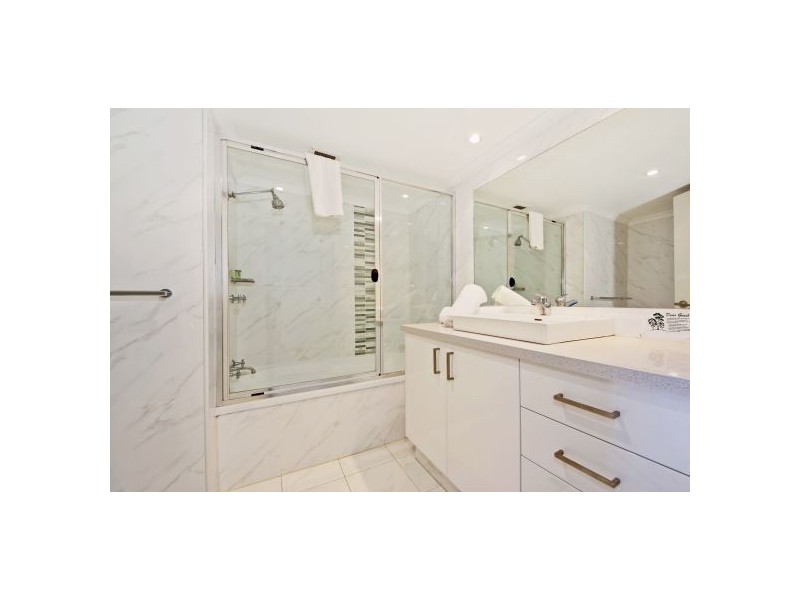 32H ‘Beach Haven’ 1 Albert Avenue, Broadbeach QLD 4218
