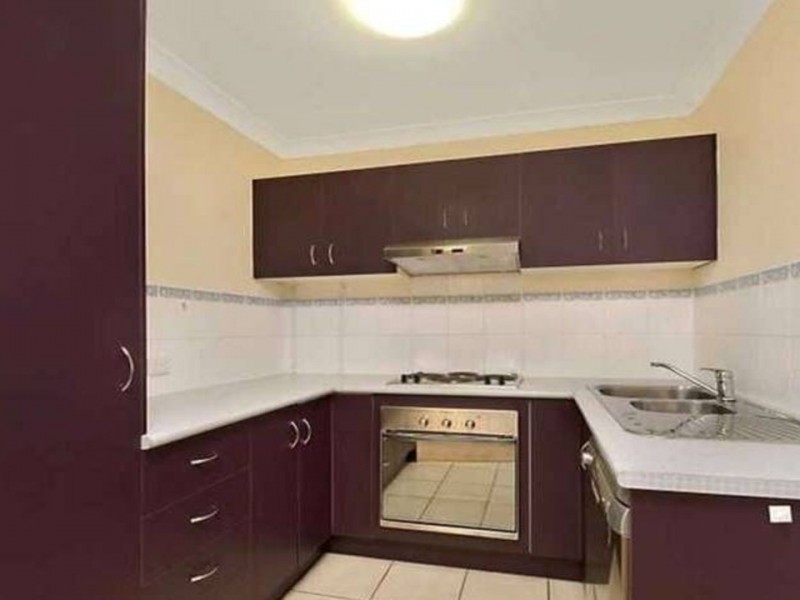 65 Zane Street, Molendinar QLD 4214