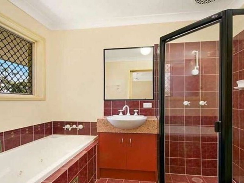 65 Zane Street, Molendinar QLD 4214