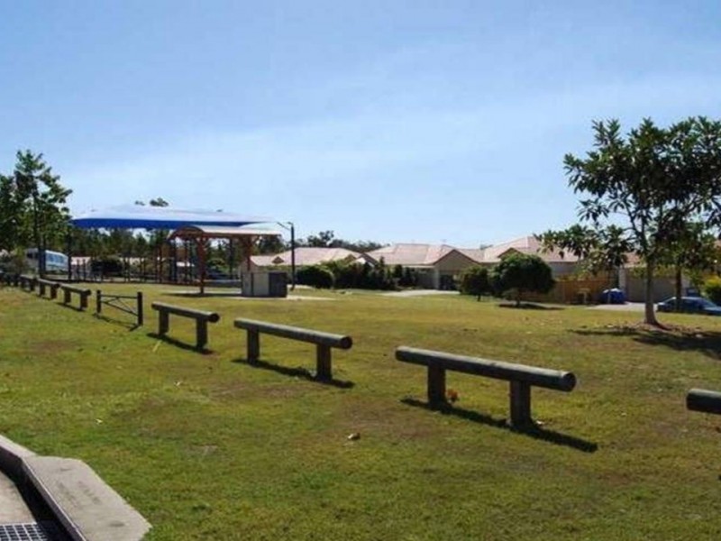 65 Zane Street, Molendinar QLD 4214