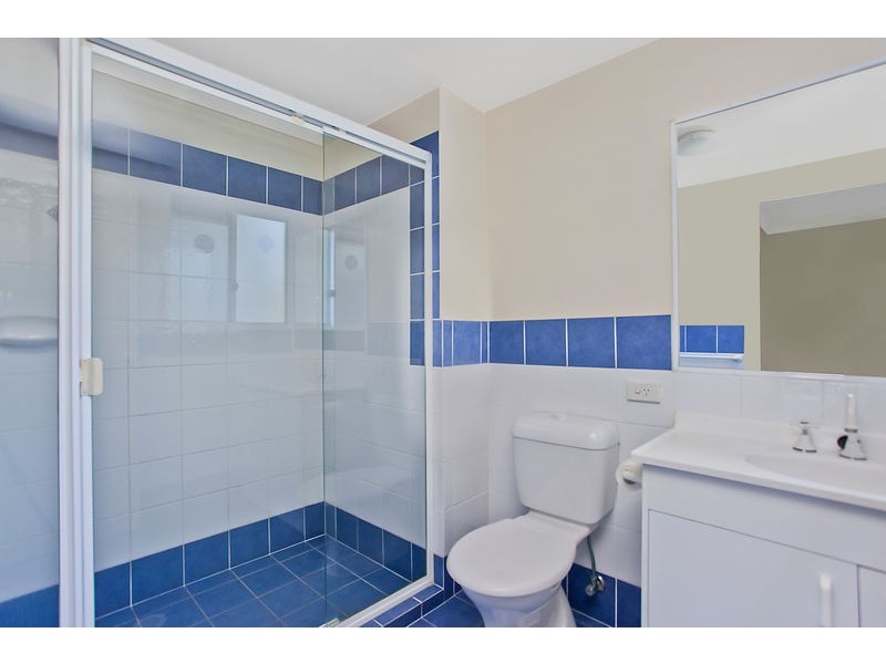 9/30-36 Burra Street, Chevron Island QLD 4217
