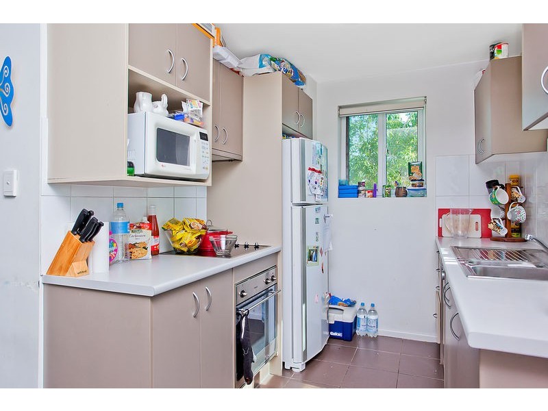 8 ‘Plato Place’ 18-20 Rose Street, Southport QLD 4215