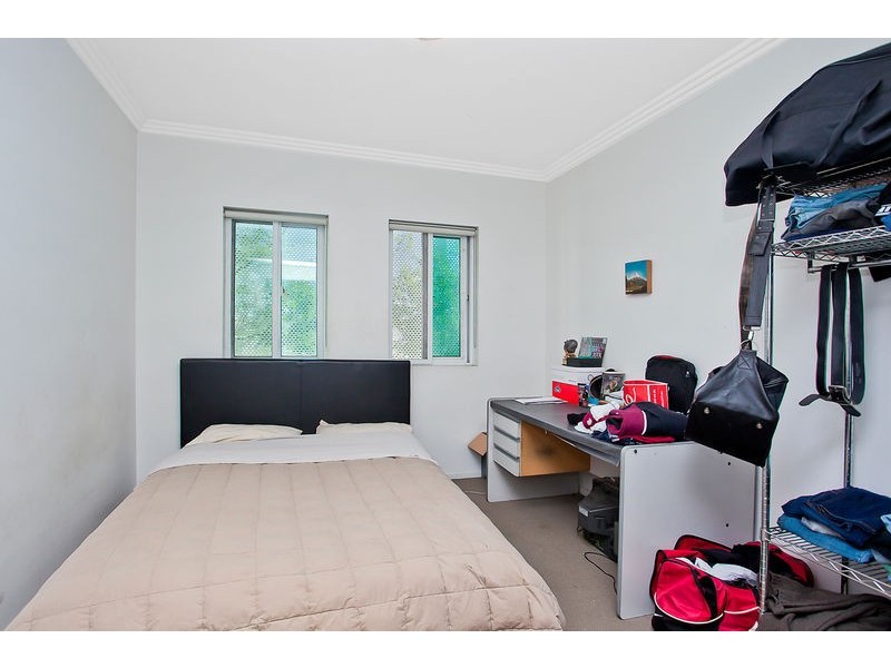 8 ‘Plato Place’ 18-20 Rose Street, Southport QLD 4215