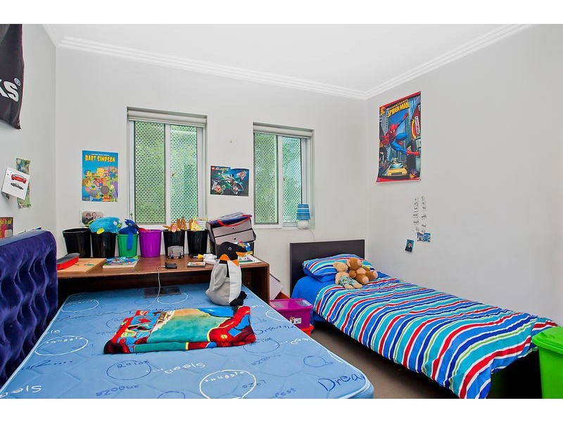 8 ‘Plato Place’ 18-20 Rose Street, Southport QLD 4215