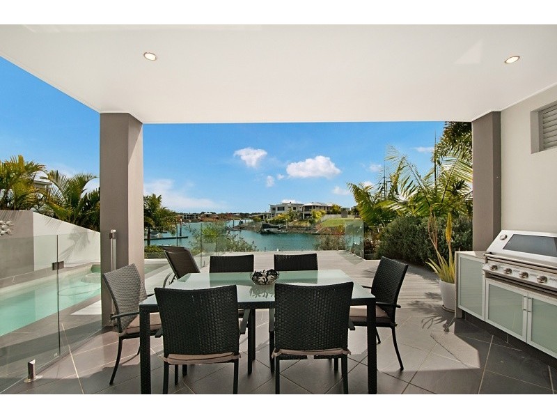 12 River Links Boulevard East, Helensvale QLD 4212