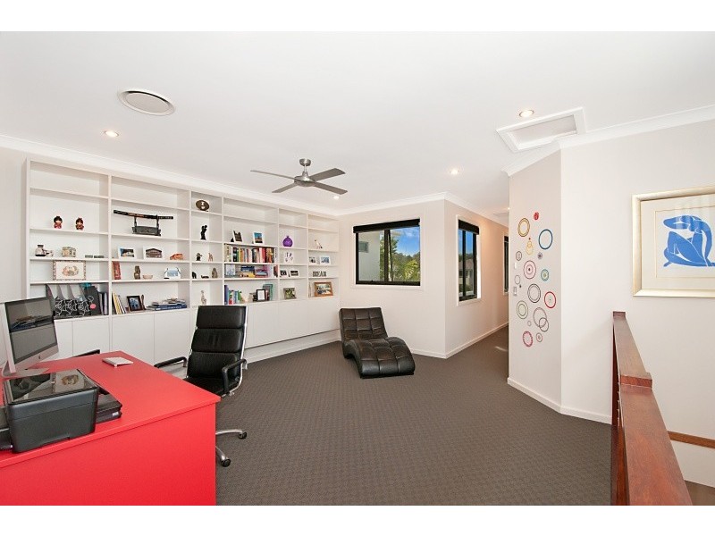 12 River Links Boulevard East, Helensvale QLD 4212