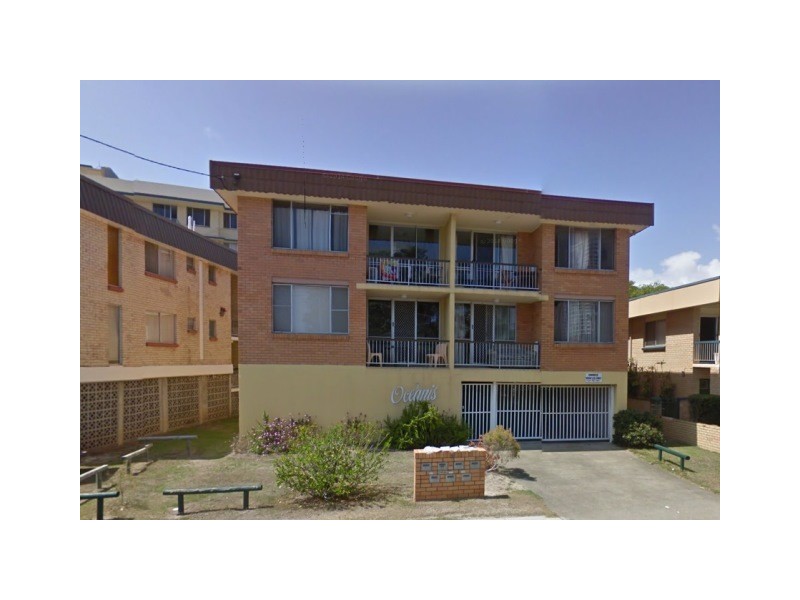 3/4 Alexandra Avenue, Broadbeach QLD 4218