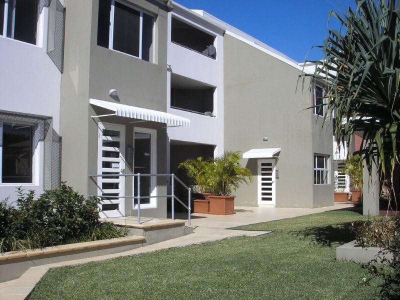 22/6-10 Rose Street, Southport QLD 4215