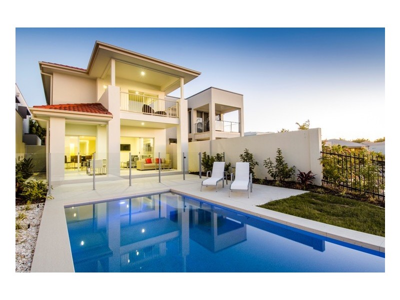 2236 Glengallon Way, Hope Island QLD 4212