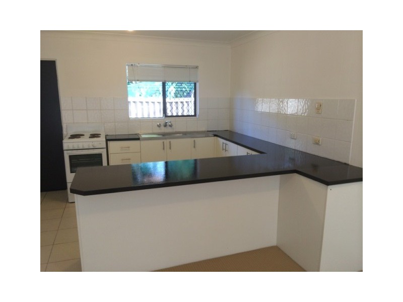 8/188 High Street, Southport QLD 4215