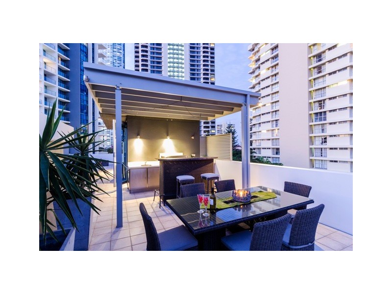 21 Vista Street, Surfers Paradise QLD 4217