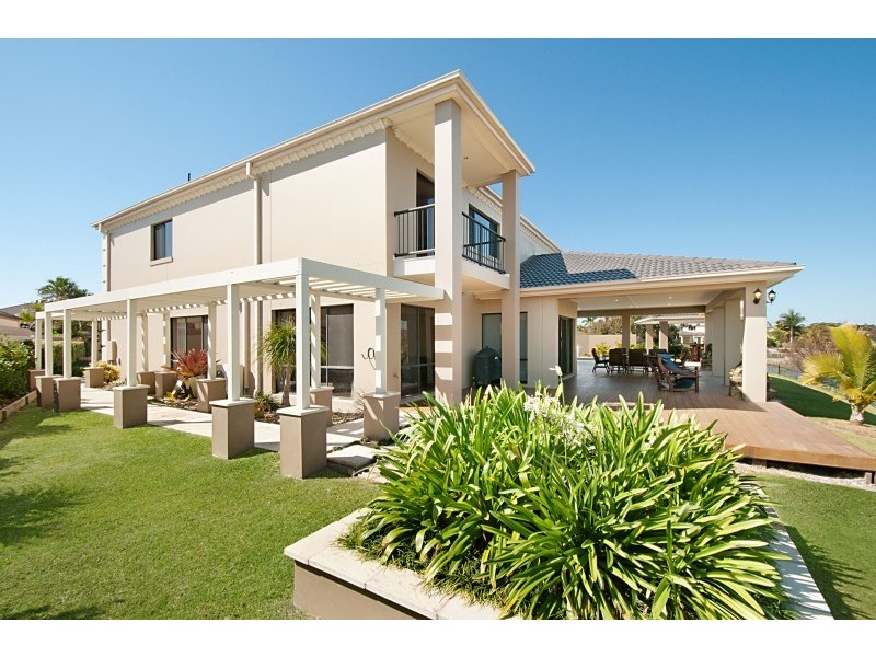 68 Peach Drive, Robina QLD 4226