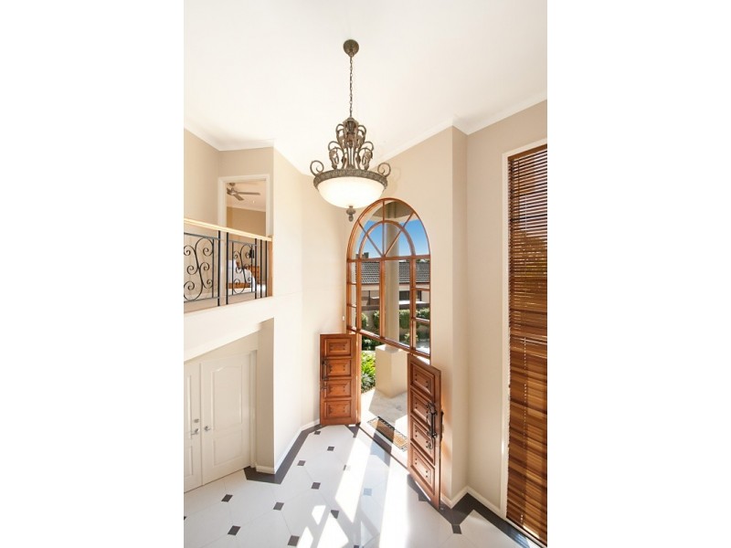 68 Peach Drive, Robina QLD 4226