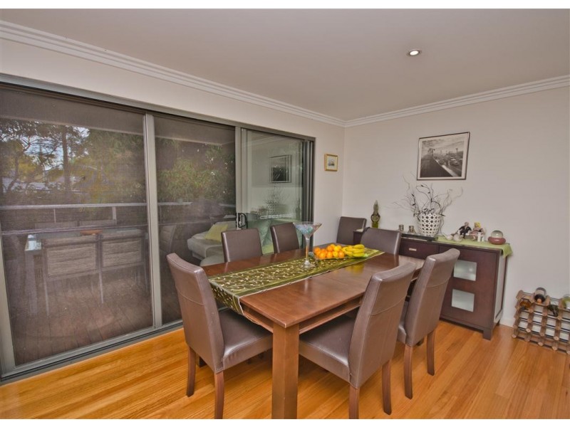 36 Kuranga Avenue, Southport QLD 4215