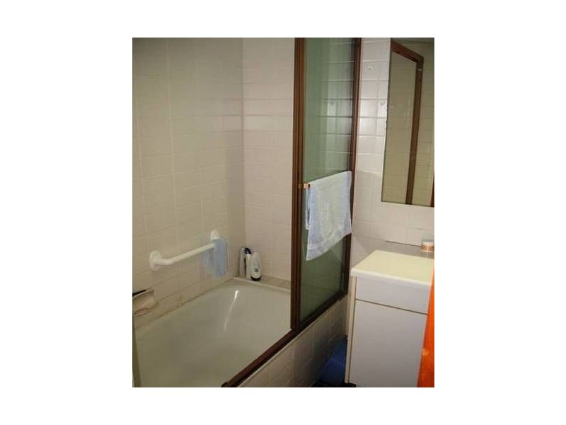 15 ‘Pacific Keys’ 54 Hooker Boulevard, Mermaid Waters QLD 4218