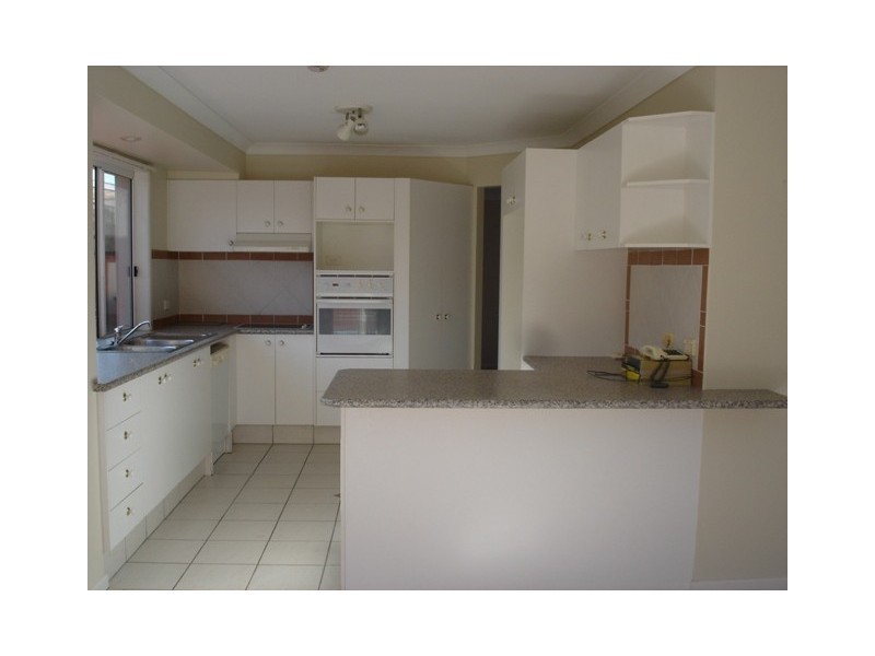 26 Stanford Avenue, Varsity Lakes QLD 4227