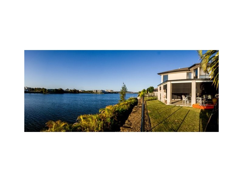 11 Cornell Court, Varsity Lakes QLD 4227