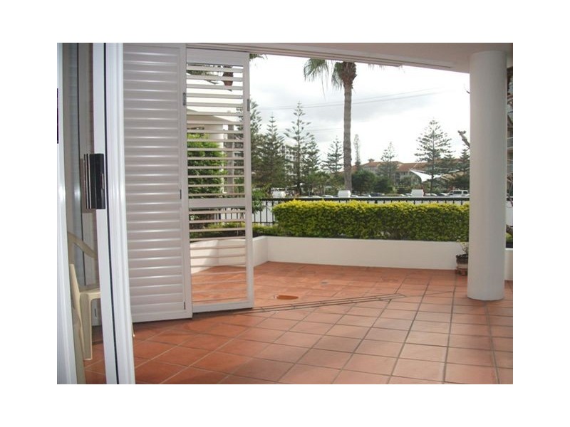 4/3 Federation Avenue, Broadbeach QLD 4218